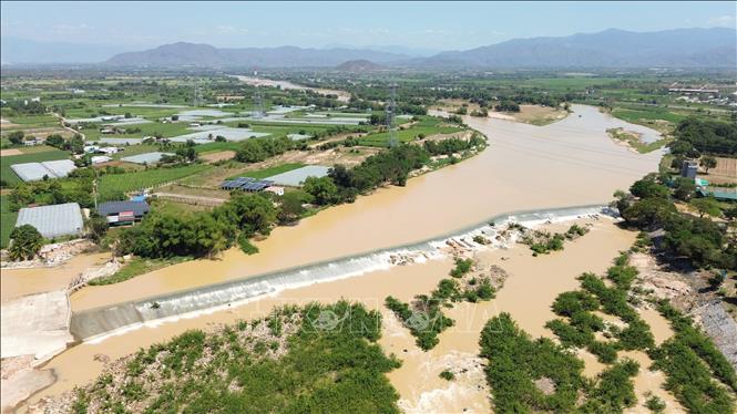 Đập Nha Trinh (xã Mỹ Sơn, Khánh Hòa) được người Chăm xây dựng từ khoảng thế kỷ XII để giữ nước tưới tiêu đến nay vẫn phát huy hiệu quả được xem là một kỳ tích. Ảnh: Nguyễn Thành - TTXVN