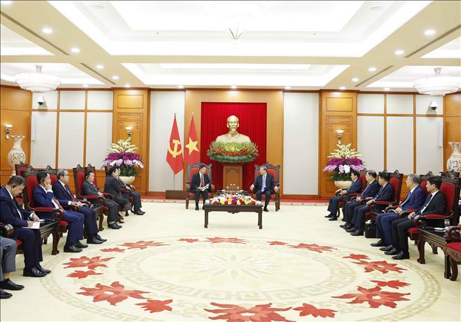 Tổng Bí thư Tô Lâm tiếp đồng chí Thượng tướng Vanthong Kongmany, Bí thư Trung ương Đảng, Bộ trưởng Bộ Công an Lào. Ảnh: Thống Nhất – TTXVN