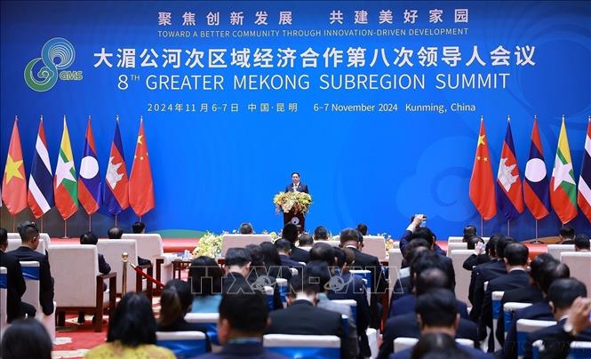 Sáng 7/11/2024, Thủ tướng Phạm Minh Chính dự Phiên toàn thể Hội nghị Thượng đỉnh Hợp tác tiểu vùng Mê Công mở rộng (GMS) lần thứ 8 diễn ra tại thành phố Côn Minh, tỉnh Vân Nam(Trung Quốc). Ảnh: Dương Giang - TTXVN