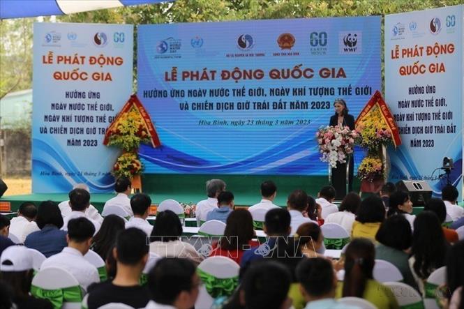 Đại diện UNDP tại Việt Nam Ramla Al Khalidi phát biểu tại Lễ phát động quốc gia hưởng ứng Ngày nước thế giới, Ngày Khí tượng thế giới và Chiến dịch Giờ trái đất năm 2023 do Bộ Tài nguyên và Môi trường tổ chức tại Hòa Bình,  ngày 23/3/2023. Ảnh: Trọng Đạt - TTXVN