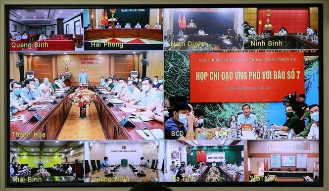 Các địa phương họp trực tuyến với Ban Chỉ đạo Quốc gia về phòng, chống thiên tai để triển khai ứng phó với cơn bão số 7. Ảnh: Vũ Sinh - TTXVN