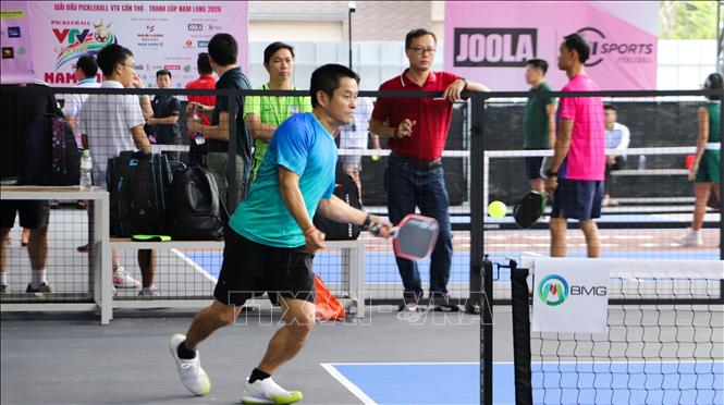 Vận động viên tham gia thi đấu tại giải. Ảnh: Hồng Thái - TTXVN 