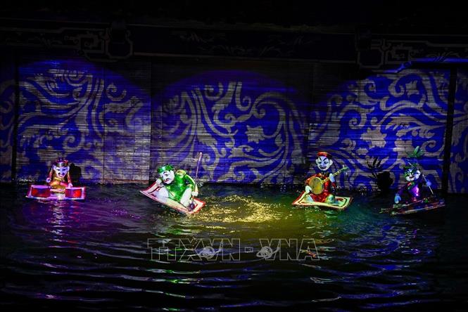 Tiết mục nghệ thuật tại chương trình. Ảnh: Khánh Hoà - TTXVN
