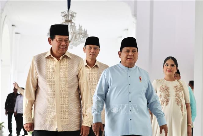 Tổng thống Prabowo Subianto cùng các quan chức tại buổi lễ. Ảnh: Đỗ Quyên – PV TTXVN tại Indonesia