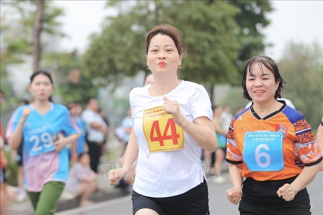 Các VĐV tham gia Giải chạy Báo Hà Nội mới lần thứ II – Vì hòa bình năm 2026. Ảnh: Minh Quyết - TTXVN