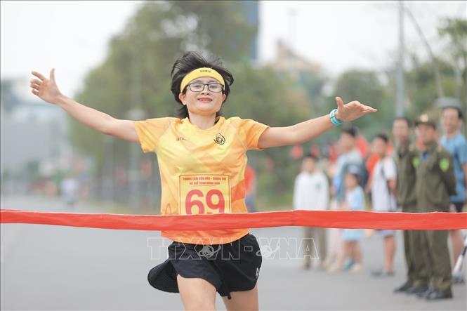 Các VĐV tham gia Giải chạy Báo Hà Nội mới lần thứ II – Vì hòa bình năm 2026. Ảnh: Minh Quyết - TTXVN