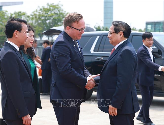 Lễ tiễn Thủ tướng Phạm Minh Chính và Đoàn đại biểu cấp cao Việt Nam tại sân bay quốc tế Nội Bài (Hà Nội). Ảnh: Dương Giang - TTXVN 
