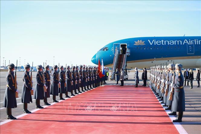Lễ đón chính thức Thủ tướng Phạm Minh Chính thăm LB Nga được tổ chức trang trọng Sân bay quốc tế Vnukovo 2. Ảnh: Dương Giang – TTXVN