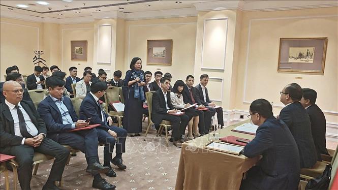 Các đại biểu đóng góp ý kiến cho Hội nghị tổng kết. Ảnh: Tâm Hằng - TTXVN tại LB Nga