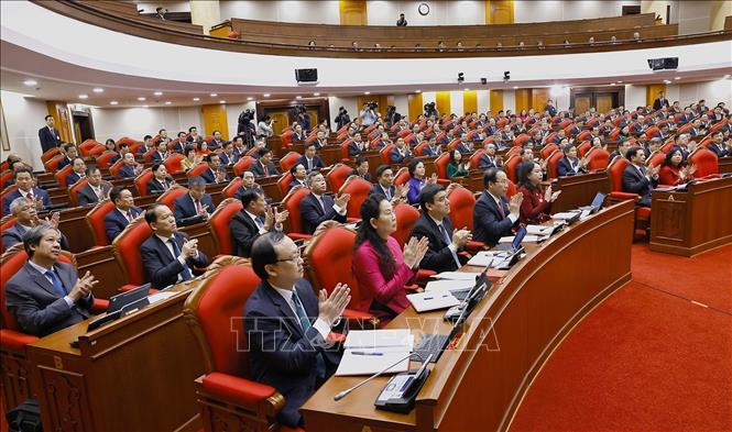 Đại biểu dự khai mạc Hội nghị lần thứ hai Ban Chấp hành Trung ương Đảng khoá XIV. Ảnh: Doãn Tấn - TTXVN