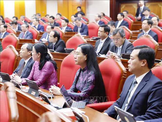 Đại biểu dự khai mạc Hội nghị lần thứ hai Ban Chấp hành Trung ương Đảng khoá XIV. Ảnh: Thống Nhất - TTXVN