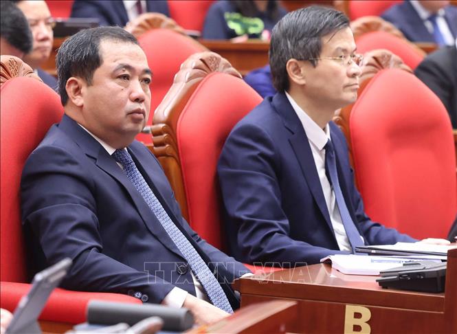 Đại biểu dự khai mạc Hội nghị lần thứ hai Ban Chấp hành Trung ương Đảng khoá XIV. Ảnh: Thống Nhất - TTXVN