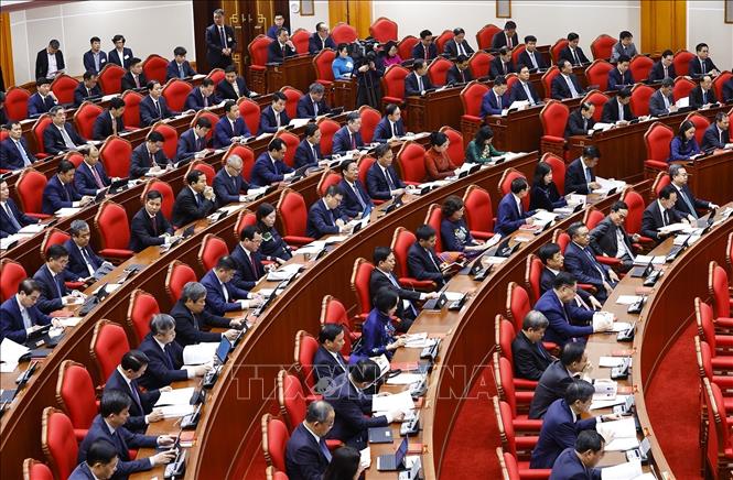 Đại biểu dự khai mạc Hội nghị lần thứ hai Ban Chấp hành Trung ương Đảng khoá XIV. Ảnh: Doãn Tấn - TTXVN