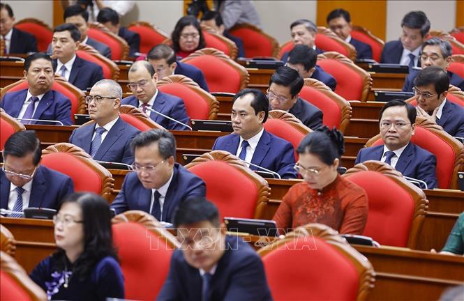 Đại biểu dự khai mạc Hội nghị lần thứ hai Ban Chấp hành Trung ương Đảng khoá XIV. Ảnh: Doãn Tấn - TTXVN