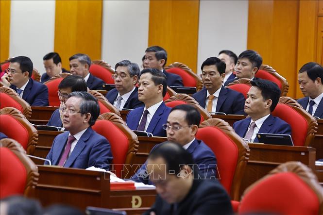 Đại biểu dự khai mạc Hội nghị lần thứ hai Ban Chấp hành Trung ương Đảng khoá XIV. Ảnh: Doãn Tấn - TTXVN