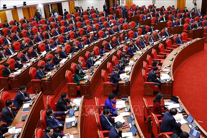 Đại biểu dự khai mạc Hội nghị lần thứ hai Ban Chấp hành Trung ương Đảng khoá XIV. Ảnh: Doãn Tấn - TTXVN