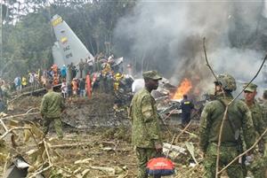 Rơi máy bay quân sự ở Colombia, lo ngại hơn 80 người thiệt mạng