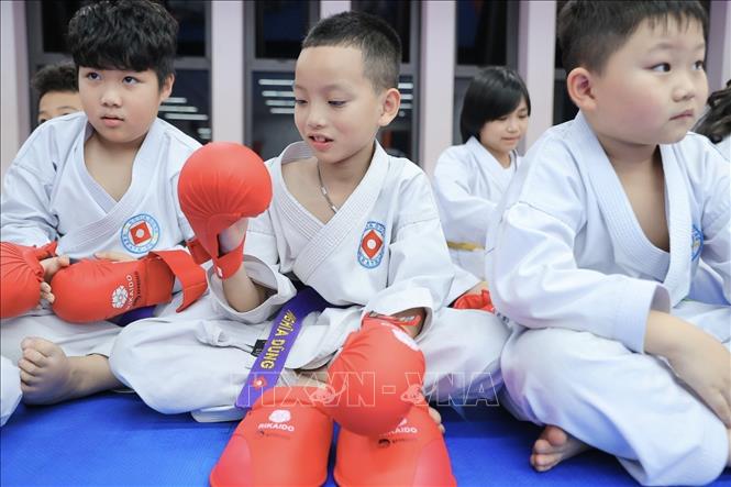 Các lớp duy trì đều đặn, thành phần chủ yếu là lứa tuổi thanh thiếu niên, từ học sinh tiểu học đến học sinh THPT. Ảnh: Minh Quyết - TTXVN