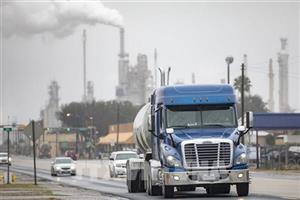 Nổ lớn tại nhà máy lọc dầu bang Texas (Mỹ)