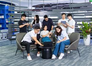 FPT lọt vào danh sách 35 nhà cung cấp dịch vụ phát triển ứng dụng AI toàn cầu