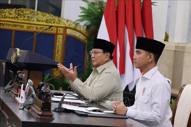 Tổng thống Indonesia Prabowo Subianto phát biểu tại cuộc họp Nội các. Ảnh: Minh Thái - Phóng viên TTXVN tại Indonesia. 