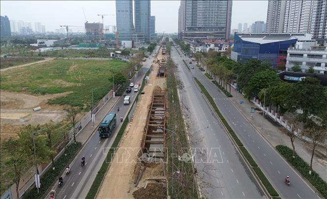 Các đơn vị thi công quyết tâm hoàn thành các công trình, dự án đúng tiến độ, góp phần nâng cao năng lực tiêu thoát nước của thành phố ngay trong mùa mưa năm 2026. Ảnh: Quốc Khánh - TTXVN
