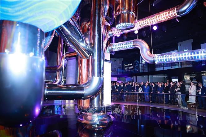 Mô hình mô phỏng chuỗi sản xuất năng lượng hạt nhân tại Triển lãm hạt nhân tại Moskva. Ảnh: Dương Giang-TTXVN
