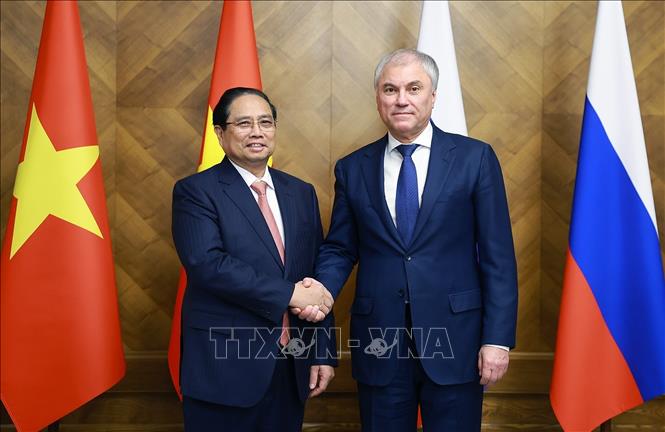 Thủ tướng Phạm Minh Chính hội kiến Chủ tịch Duma Quốc gia Liên bang Nga Vyacheslav Volodin. Ảnh: Dương Giang-TTXVN 
