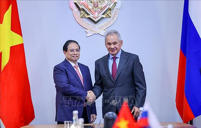 Thủ tướng Phạm Minh Chính gặp Thư ký Hội đồng An ninh Sergey Kuzhugetovich Shoygu. Ảnh: Dương Giang-TTXVN
