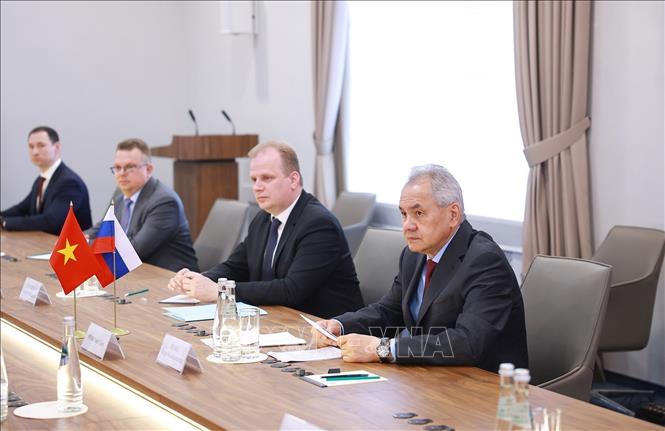 Secretary of the Security Council of the Russian Federation Sergey Kuzhugetovich Shoigu speaks at the meeting. VNA Photo: Dương Giang