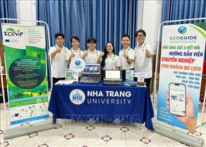 Khát vọng cống hiến từ giảng đường đến hoạt động cộng đồng