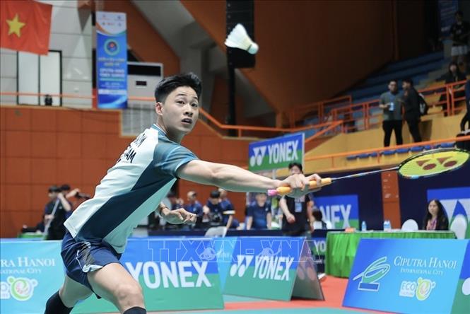 Cặp VĐV Trần Đình Mạnh - Phạm Thị Khánh (Việt Nam) thi đấu xuất sắc, giành chiến thắng 2-0 trước cặp VĐV Ravikrishna - Ananthakumar (UAE) ở nội dung đôi nam nữ. Ảnh: Minh Quyết - TTXVN