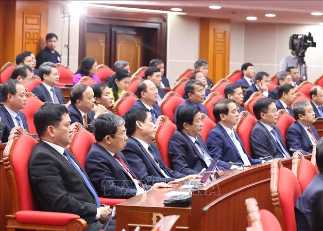 Các đại biểu dự phiên Bế mạc Hội nghị lần thứ hai Ban Chấp hành Trung ương Đảng khoá XIV. Ảnh: Thống Nhất – TTXVN