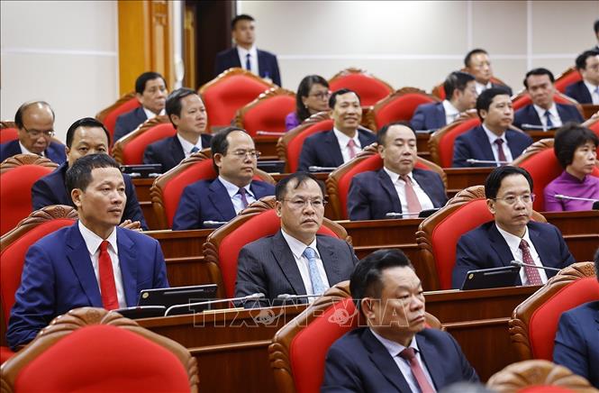 Các đại biểu dự phiên Bế mạc Hội nghị lần thứ hai Ban Chấp hành Trung ương Đảng khoá XIV. Ảnh: Doãn Tấn - TTXVN