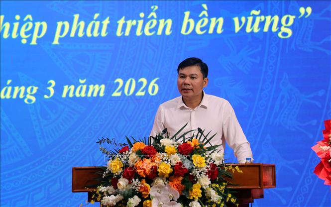  Phó Chủ tịch Thường trực UBND tỉnh Hưng Yên Nguyễn Lê Huy phát biểu tại hội nghị. Ảnh: Nguyễn Công Hải – TTXVN 