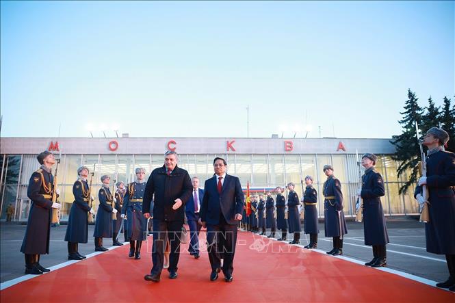 Lễ tiễn Thủ tướng Phạm Minh Chính tại sân bay Vnukovo 2, thủ đô Moskva. Ảnh: Dương Giang - TTXVN