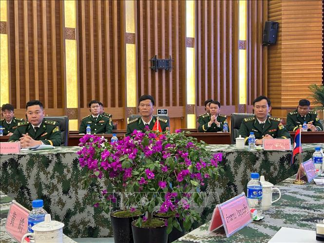 Đại biểu Ban Chỉ huy Bộ đội Biên phòng tỉnh Điện Biên tham dự Lễ khởi động. Ảnh: TTXVN phát