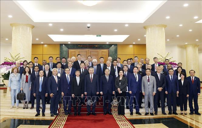 Tổng Bí thư Tô Lâm và các đại biểu chụp ảnh chung. Ảnh: Thống Nhất – TTXVN