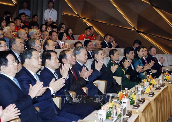 Tổng Bí thư Tô Lâm và các đại biểu dự Lễ kỷ niệm 80 năm Ngày truyền thống Ngành Thể dục Thể thao. Ảnh: Thống Nhất – TTXVN