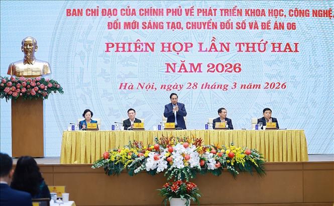 Thủ tướng Phạm Minh Chính chủ trì phiên họp lần thứ hai của BCĐ về phát triển khoa học công nghệ và Đề án 06. Ảnh: Dương Giang-TTXVN 
