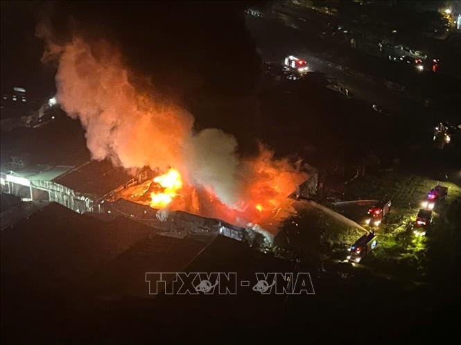 Hiện trường đám cháy. Ảnh: Phạm Tuấn Anh - TTXVN