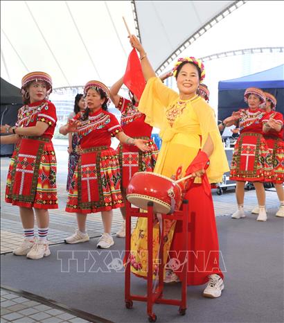 Tiết mục trống hội của đoàn Việt Nam. Ảnh: Xuân Vịnh - Phóng viên TTXVN tại Macau (Trung Quốc) 