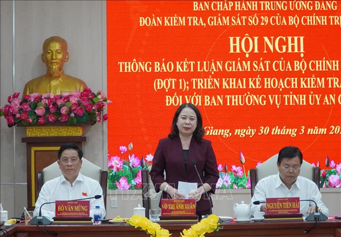 Bí thư Trung ương Đảng, Phó Chủ tịch nước Võ Thị Ánh Xuân, Trưởng Đoàn Kiểm tra, giám sát số 29 của Bộ Chính trị, Ban Bí thư phát biểu kết luận. Ảnh: Văn Sĩ - TTXVN                         