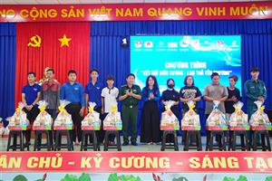 Lan tỏa yêu thương từ những hoạt động thiết thực