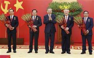 Tổng Bí thư Tô Lâm chủ trì Lễ trao tặng Huân chương Quân công và Huy hiệu Đảng