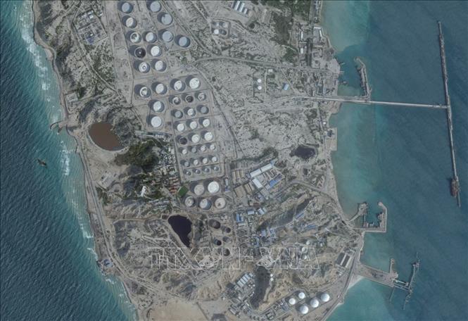 (Hình ảnh từ vệ tinh) Quang cảnh đảo Kharg của Iran, ngày 25/2/2026. Ảnh: REUTERS/TTXVN