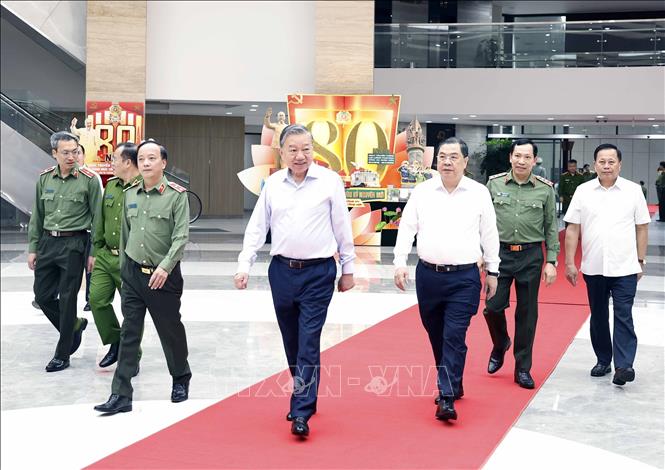 Tổng Bí thư Tô Lâm đến dự Hội nghị. Ảnh: Thống Nhất – TTXVN