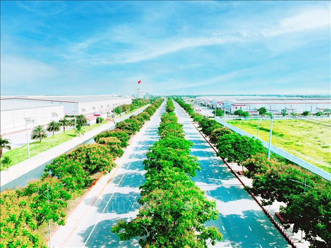 The province plans to develop around 100 industrial parks by 2030, covering more than 31,300 ha. VNA Photo: Bùi Giang