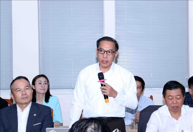 Ông Nguyễn Viết Thắng, Phó Giám đốc Sở Ngoại vụ tỉnh Đồng Nai phát biểu tại buổi Tọa đàm. Ảnh: Xuân Khu-TTXVN