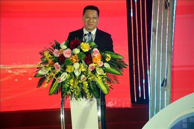 Ông Nguyễn Việt Dũng, Giám đốc Sở Văn hóa, Thể thao và Du lịch tỉnh Quảng Ninh phát biểu tại lễ khai mạc. Ảnh: Đức Hiếu - TTXVN